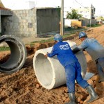 Ruas do bairro Atalaia recebem obras de infraestrutura executadas pela PMA - Fotos: Silvio Rocha