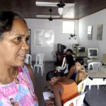 Moradores da Farolândia participam de curso de informática - Fotos: Márcio Garcez