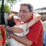 Prefeito visita várias obras e população aprova o trabalho realizado pelo município nos bairros - Fotos: Márcio Dantas