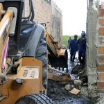 Desobstrução de canal no conjunto Beira Mar ajuda a solucionar problemas da Aruana - Fotos: Wellington Barreto