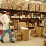 SMS já está regularizando o abastecimento dos remédios que estavam em falta nas unidades de saúde - Estoque de medicamentos no almoxarifado