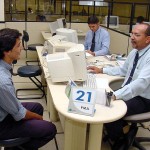 Contribuintes contam com serviços da Secretaria de Finanças no shopping Riomar - Fotos: Márcio Garcez