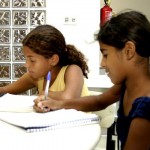 Biblioteca do conjunto Augusto Franco ajuda na rotina escolar de milhares de jovens - Fotos: Wellington Barreto