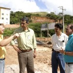 Representantes da Caixa e Prefeitura de Aracaju fazem vistoria em obras do PAR - Fotos: Wellington Barreto