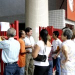 Distribuição de senhas para recadastramento do PAR acontece até amanhã - Fotos: Wellington Barreto