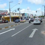 SMTT está concluindo nova sinalização no bairro Siqueira Campos - Foto: Lindivaldo Ribeiro