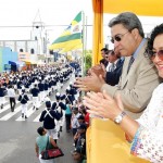 Prefeito prestigia desfile cívico das escolas municipais em homenagem aos 150 anos de Aracaju - Fotos: Márcio Dantas