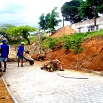 Emurb implanta calçamanto a paralelepípedos em ruas do loteamento Manoel Garçom - Pavimentação no Lourival Batista