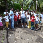 Alunos da rede municipal de ensino visitam o Horto e Farmácia Viva da Emsurb - Alunos tiveram contato mais próximo com a natureza