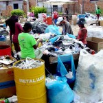 Parceria da Emsurb com a Care proporciona geração de renda a famílias do Santa Maria - Fotos: Wellington Barreto