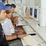 Cursos de informática da PMA preparam alunos para o mercado de trabalho - Fotos: Silvio Rocha