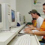 Cursos de informática da PMA preparam alunos para o mercado de trabalho - Fotos: Silvio Rocha