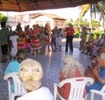 Crianças e adolescentes atendidos pela Semasc visitam idosos do Same  - Fotos: Ascom/Semasc