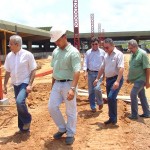 Prefeito em exercício visita obras do terminal de integração da zona Oeste - Fotos: Lindivaldo Ribeiro