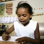 Escola municipal desenvolve projeto para estimular a leitura e a escrita das crianças - Fotos: Wellington Barreto