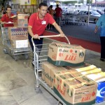 Escolas municipais recebem mais de 1.300 livros doados pelo G. Barbosa - Fotos: Márcio Garcez