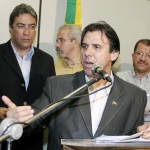 Prefeito e ministro assinam convênio para implementação do Consórcio Social da Juventude  - Fotos: Márcio Dantas