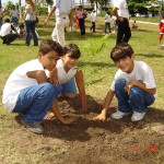 Emsurb promove plantio de árvores frutíferas no Dia da Criança - Crianças farão o plantio no dia 12