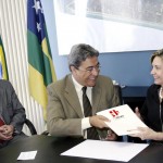 Prefeito e presidenta do TJ assinam convênio para ressocialização de apenados alternativos - Fotos: Márcio Dantas