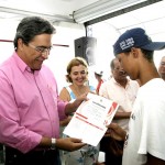 Exflanelinhas recebem certificados de padeiros profissionais - Fotos: Wellington Barreto