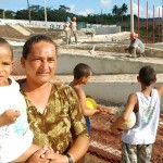 Prefeitura atende reivindicação da comunidade e constrói praça no bairro São Carlos - Fotos: Silvio Rocha