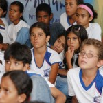 Hora do Conto e oficina de brinquedos divertem estudantes na Clodomir Silva - Fotos: Edinah Mary