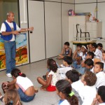 Hora do Conto e oficina de brinquedos divertem estudantes na Clodomir Silva - Fotos: Edinah Mary