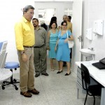 Prefeito inaugurou unidade de saúde na avenida Hermes Fontes - Fotos: Márcio Dantas