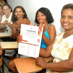 Mulheres são qualificadas em curso de doces e salgados oferecido pela Prefeitura de Aracaju - Fotos: Silvio Rocha