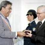 Prefeito condecora ministro Nelson Jobim com a GrãCruz do Mérito Serigy  - Fotos: Márcio Dantas