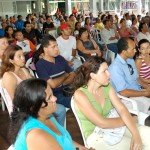 Futuros arrendatários dos condomínios Padre Lemper e Padre Melo participam de reunião - Fotos: Silvio Rocha