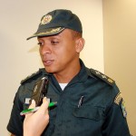 Guardas municipais e agentes de trânsito satisfeitos com decreto assinado pelo prefeito Marcelo Déda - Fotos: Wellington Barreto
