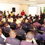 Guardas municipais e agentes de trânsito satisfeitos com decreto assinado pelo prefeito Marcelo Déda - Fotos: Wellington Barreto