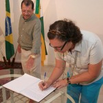 Integrantes do Conselho Municipal de Habitação tomaram posse ontem à noite - Fotos: Pedro Leite