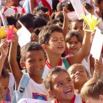 Alunos da escola Maria Clara Machado participam de marcha pela consciência negra - Fotos: Márcio Garcez