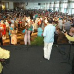 Centenas de idosos assistidos pela Saúde Municipal participaram do II Baile de Primavera - Fotos: Silvio Rocha