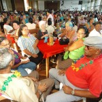 Centenas de idosos assistidos pela Saúde Municipal participaram do II Baile de Primavera - Fotos: Silvio Rocha