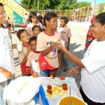 Jovens atendidos pelo Peti participam de festa de Natal no Jardim Esperança - Fotos: Silvio Rocha