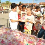 Jovens atendidos pelo Peti participam de festa de Natal no Jardim Esperança - Fotos: Silvio Rocha