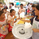 Jovens atendidos pelo Peti participam de festa de Natal no Jardim Esperança - Fotos: Silvio Rocha