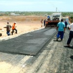 Prefeitura investe no recapeamento asfáltico do conjunto Padre Pedro - Fotos: Márcio Garcez