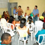 Prefeitura entrega certificados e uniformes de trabalho para barraqueiros da Atalaia - Fotos: Silvio Rocha