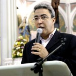 Marcelo Déda agradece conquistas e pede proteção para a cidade na missa de Natal da prefeitura - Fotos: Márcio Dantas