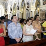 Marcelo Déda agradece conquistas e pede proteção para a cidade na missa de Natal da prefeitura - Fotos: Márcio Dantas