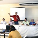 Prefeito reúne imprensa e anuncia calendário de inaugurações para o início de 2006  - Fotos: Márcio Dantas