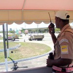 Agentes da SMTT monitoram o trânsito de Aracaju - Fotos: Lindivaldo Ribeiro
