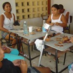Prefeitura incentiva grupo de produção de bijuteria artesanal  - Foto: Ascom/Fundat