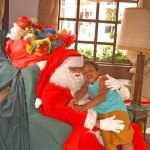 Casinha do Papai Noel no Centro da cidade faz a alegria da criançada - Fotos: Edinah Mary