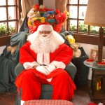 Casinha do Papai Noel no Centro da cidade faz a alegria da criançada - Fotos: Edinah Mary