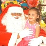 Casinha do Papai Noel no Centro da cidade faz a alegria da criançada - Fotos: Edinah Mary